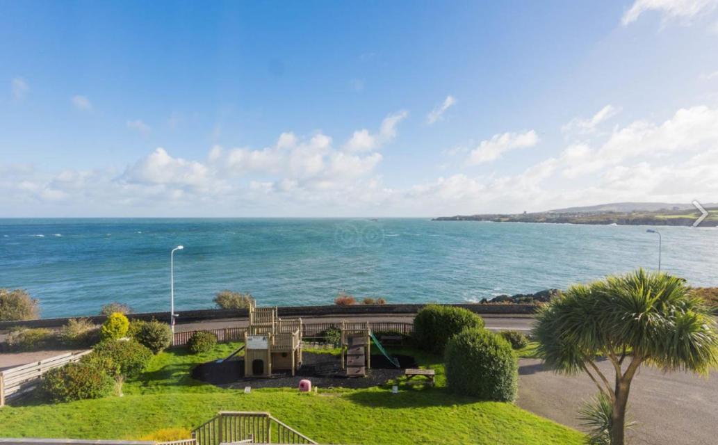 Trecastell Hotel Amlwch Buitenkant foto