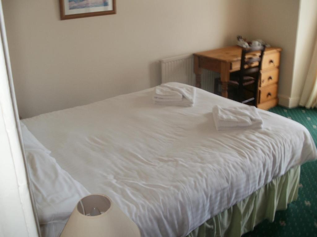 Trecastell Hotel Amlwch Buitenkant foto