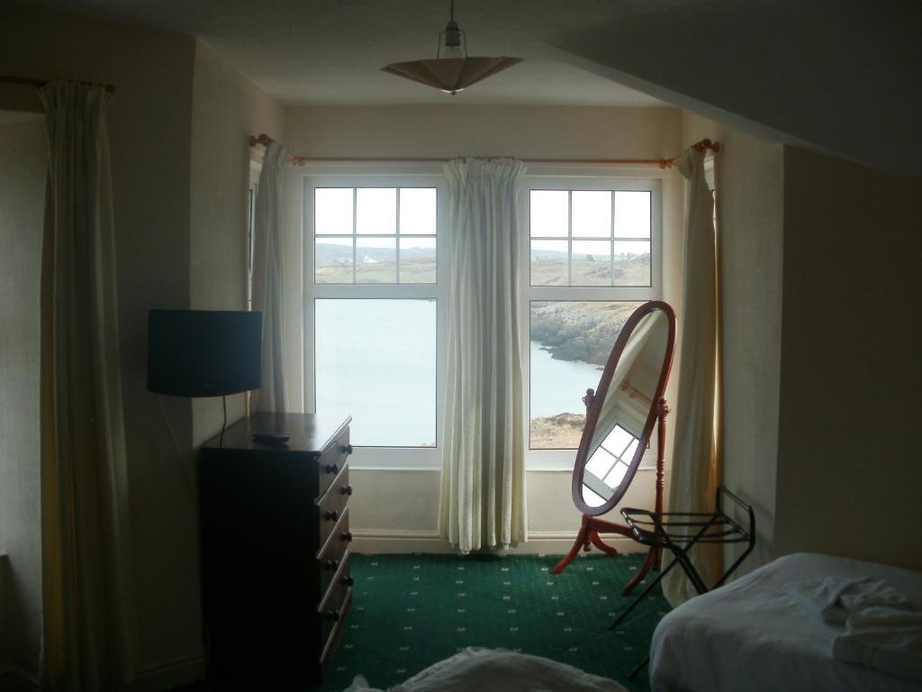 Trecastell Hotel Amlwch Buitenkant foto