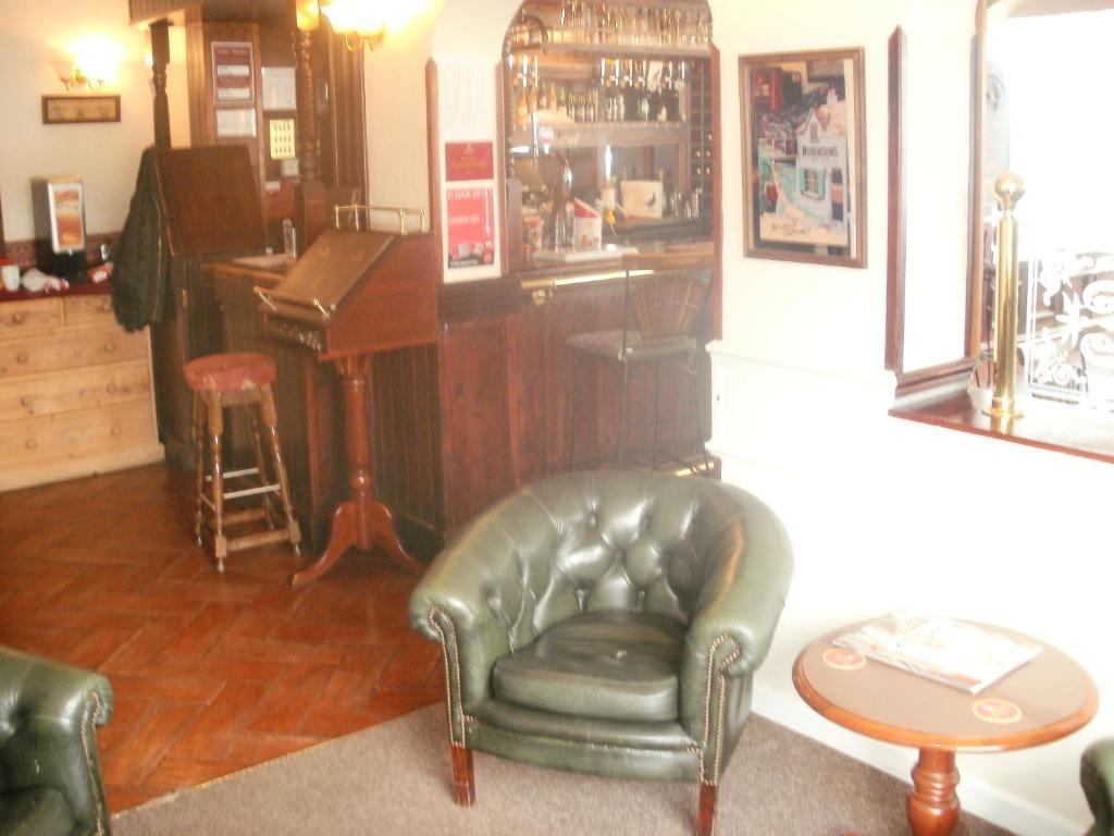 Trecastell Hotel Amlwch Buitenkant foto